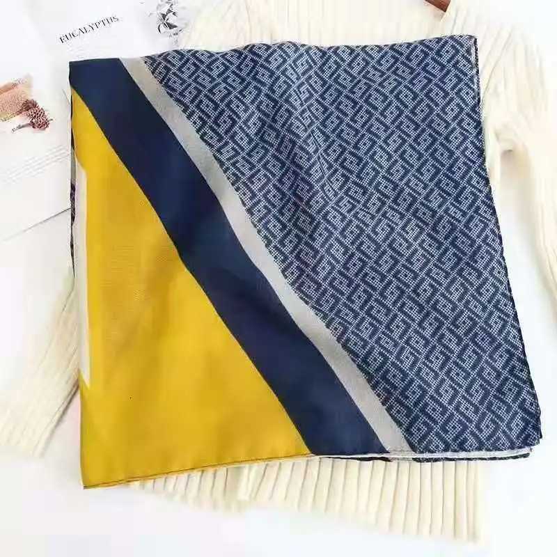 2022 Spain Fashion Daisy Floral Tassel Viscose Shawl Scarf Lady Print Soft Pashmina Sto Wrap Snood Bufandas Muslim Hijab SjaalW251027