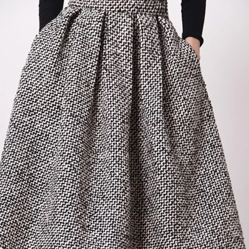 Matakawa Woolen Faldas Mujer Plaid Vintage Thick Autumn Winter Korean Fashion Women Skirts High Waist Aline Retro Long Skirt 251027