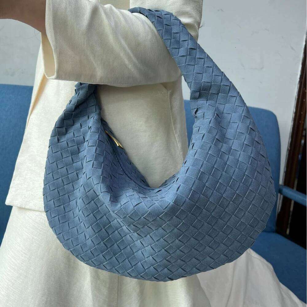 Woven Fashion New Versatile Women's Handbag Single Shoulder Armpit Knot Unique Niche Design Retro