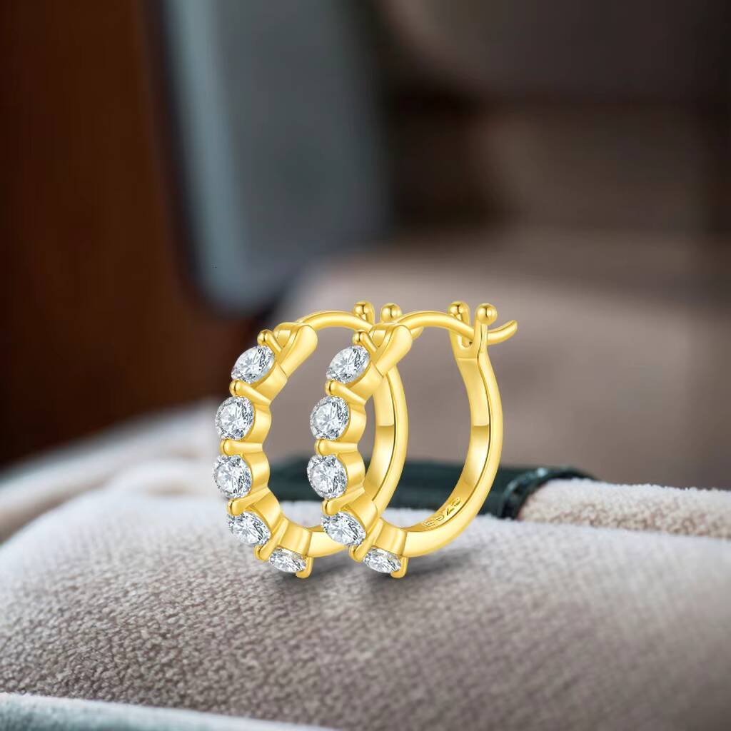 Trending Jewelry for Woman 925 Sterling Silver Hoops 3mm 01ct D Moissanite Stud Earrings