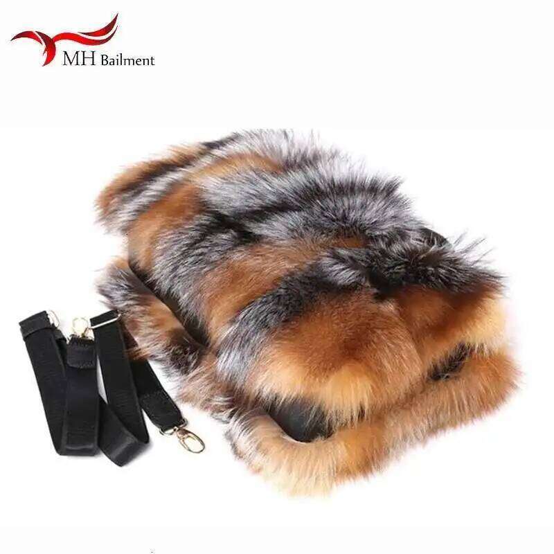 Autumn Winter New 100% Fox Shoulder Diagonal Package Female Fashion Handbag Ladies Brand Furry Big Fur Bag