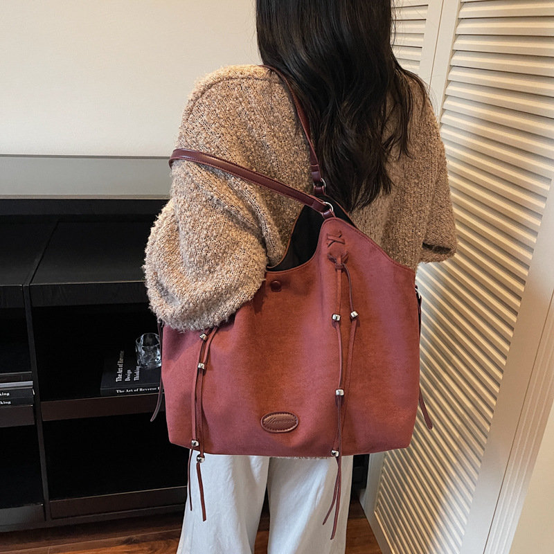 Free shipping designer bag Frosted Bag Women Casual Handheld Shoulder Bag Autumn New Large Capacity Commuter Tote Bag