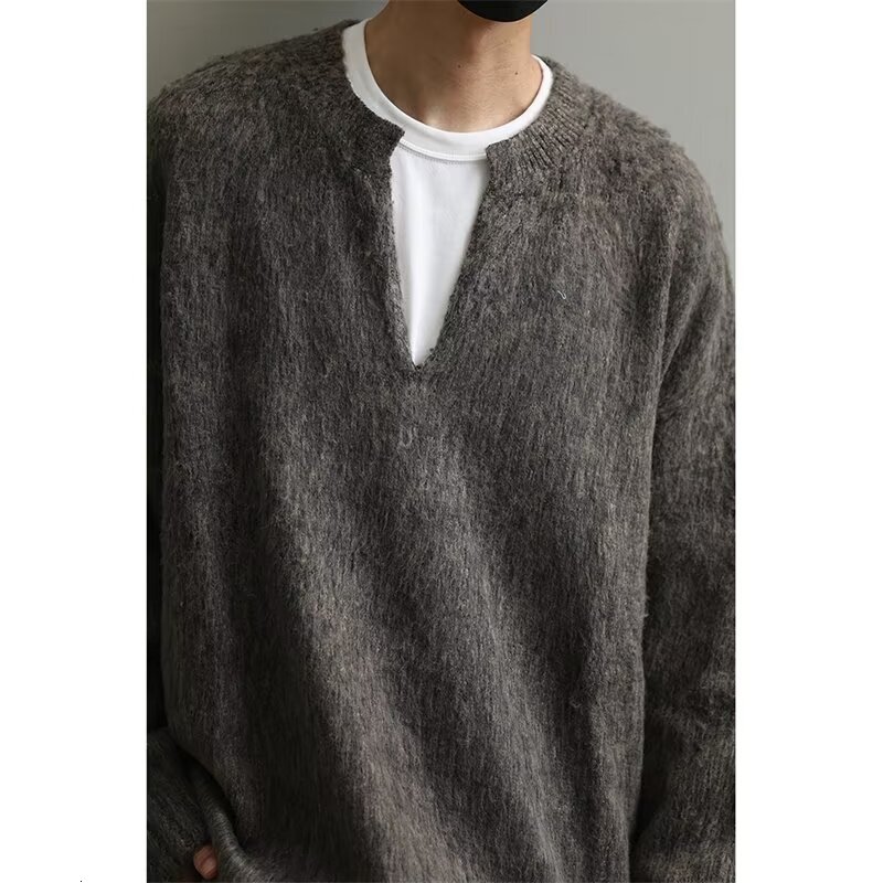 Korean Version INS Solid Color V-neck Sweater Designer Sweater Men Winter High-end Feel Loose Lazy Knitted Sweater Versatile Knitted Top