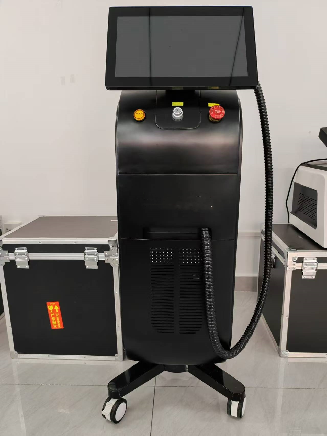 Professional Diode Laser Hair Removal Machine For Clinic Ice Cooling Permanent Hair Removal And Skin Rejuvenation System