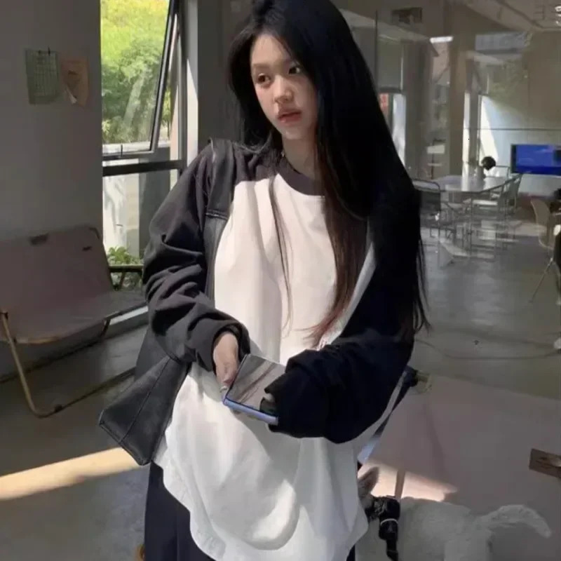 Casual Oversized T Shirt Y2k Tops Harajuku Long Sleeve ONeck TShirts Spring Autumn Black White Patchwork Tees Women Streetwear 251027