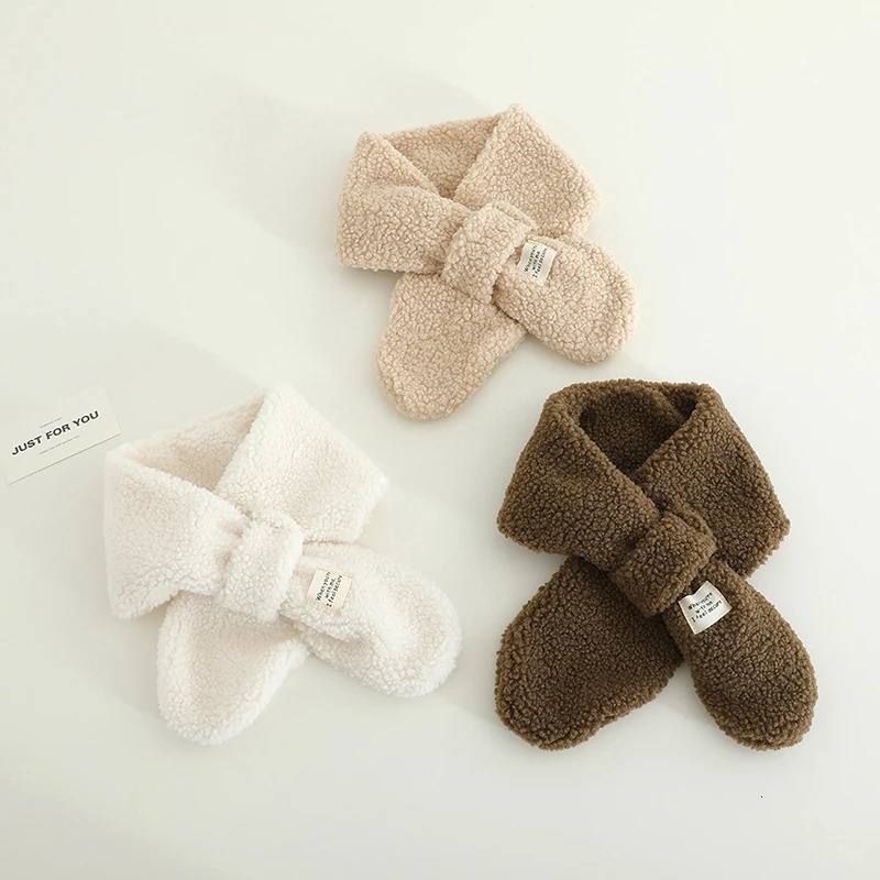 Solid Color Winter Baby Scarf Lamb Wool Korean Kids Neck Warmer Boys Girls Windproof Warm Cross Scarves 251027