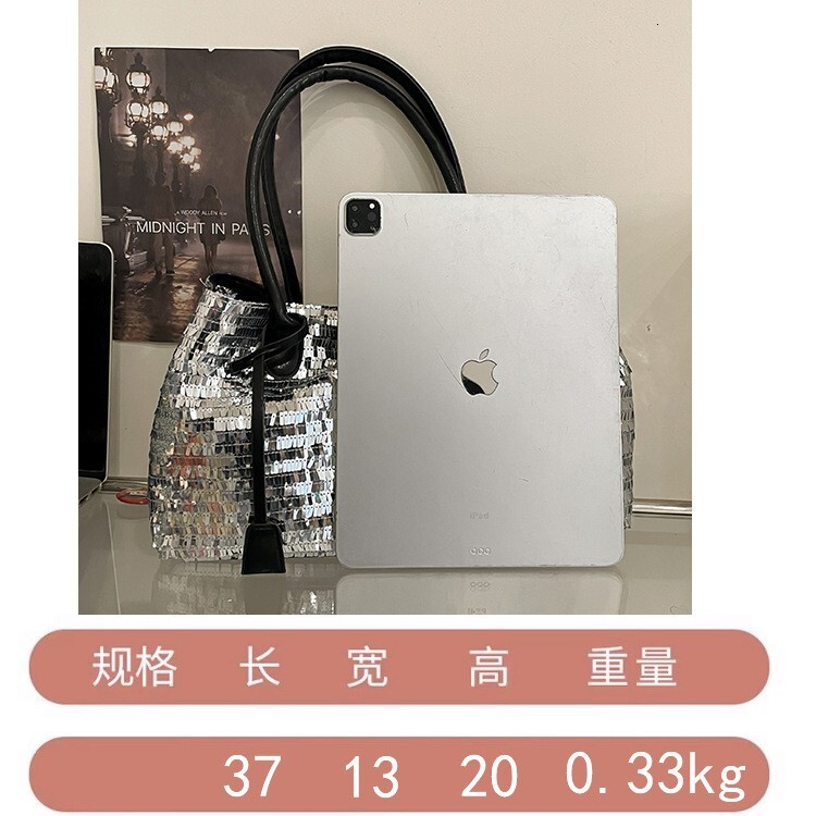 Free shipping designer bag New silver Sequin Handbag Personalized Underarm Bag Hot Girl Shoulder Bag Tote Bag