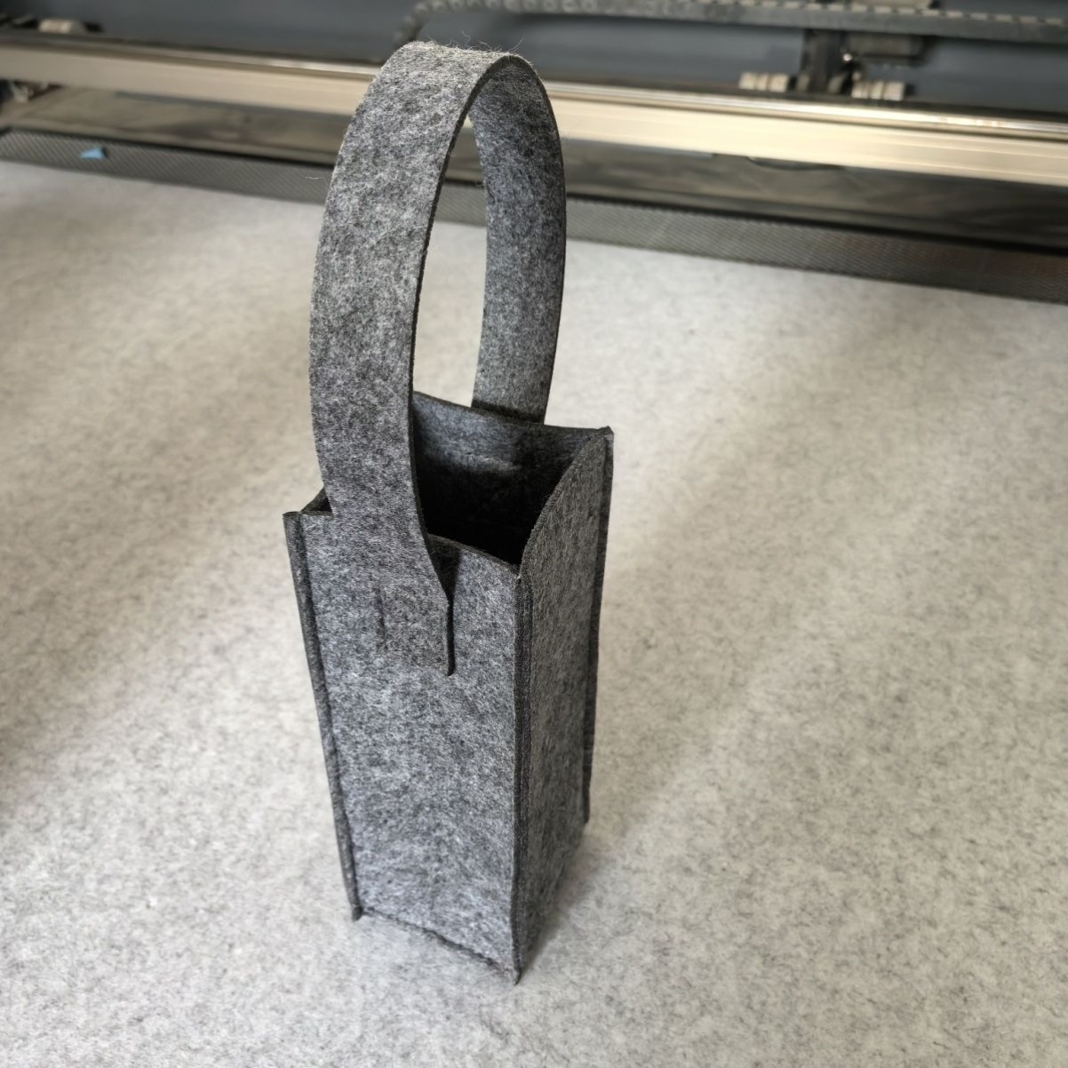 Felt wine bag, non-woven fabric, thickened bottled red wine gift bag, handbag bag, customized wine packaging bag