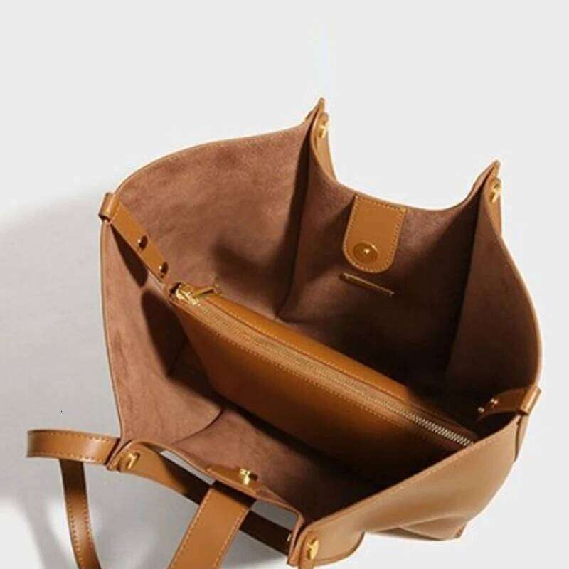 Special Offer Women Handbags Fashion Highend Tote Elegant Black Large Capacity Commuting High Quality Shoulder Bag