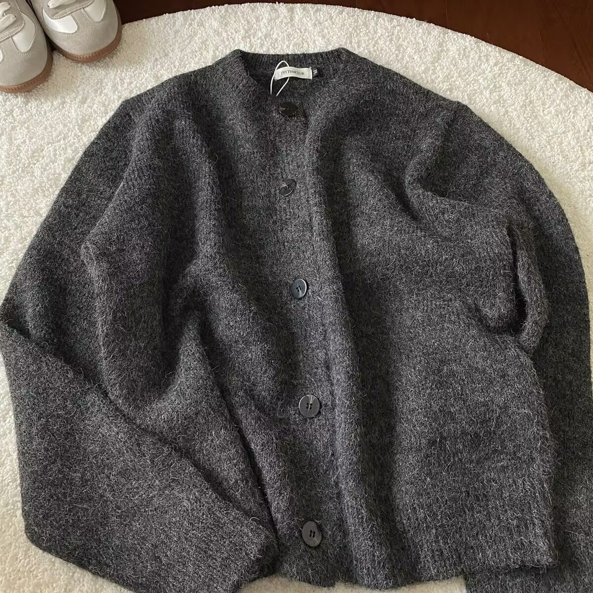 Autumn Winter Designer Sweater Men's Sweater Cardigan Old Money Style Gray Versatile Cleanfit Round Neck Loose Casual Knitted Sweater Trendy