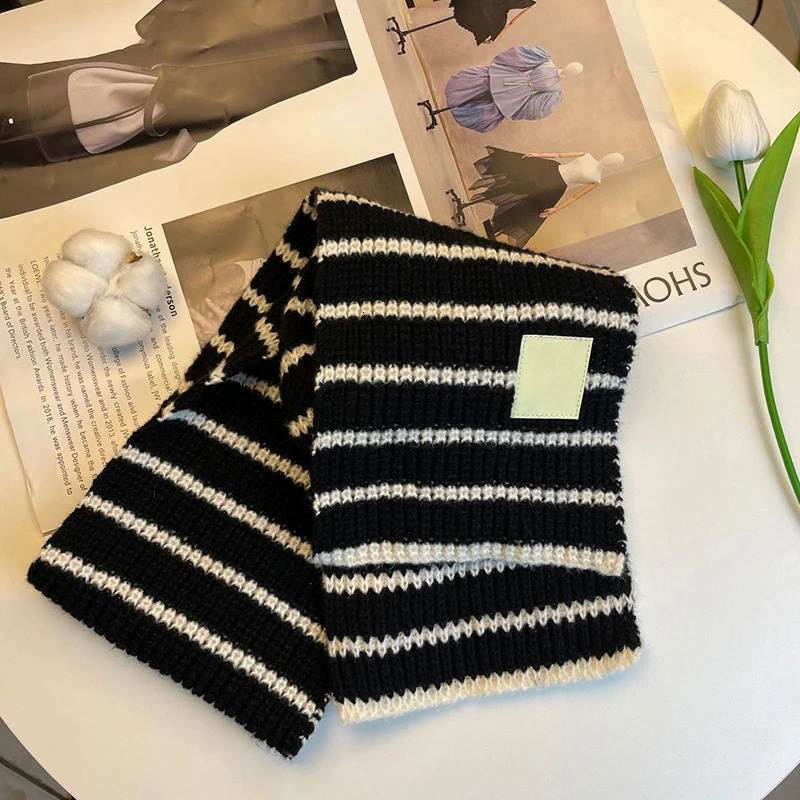 Winter Stripe Baby Scarf Korean Warm Knitted Neckerchief for Kids Boys Girls Classic Black White Stripe Children Neck Scarves 251027