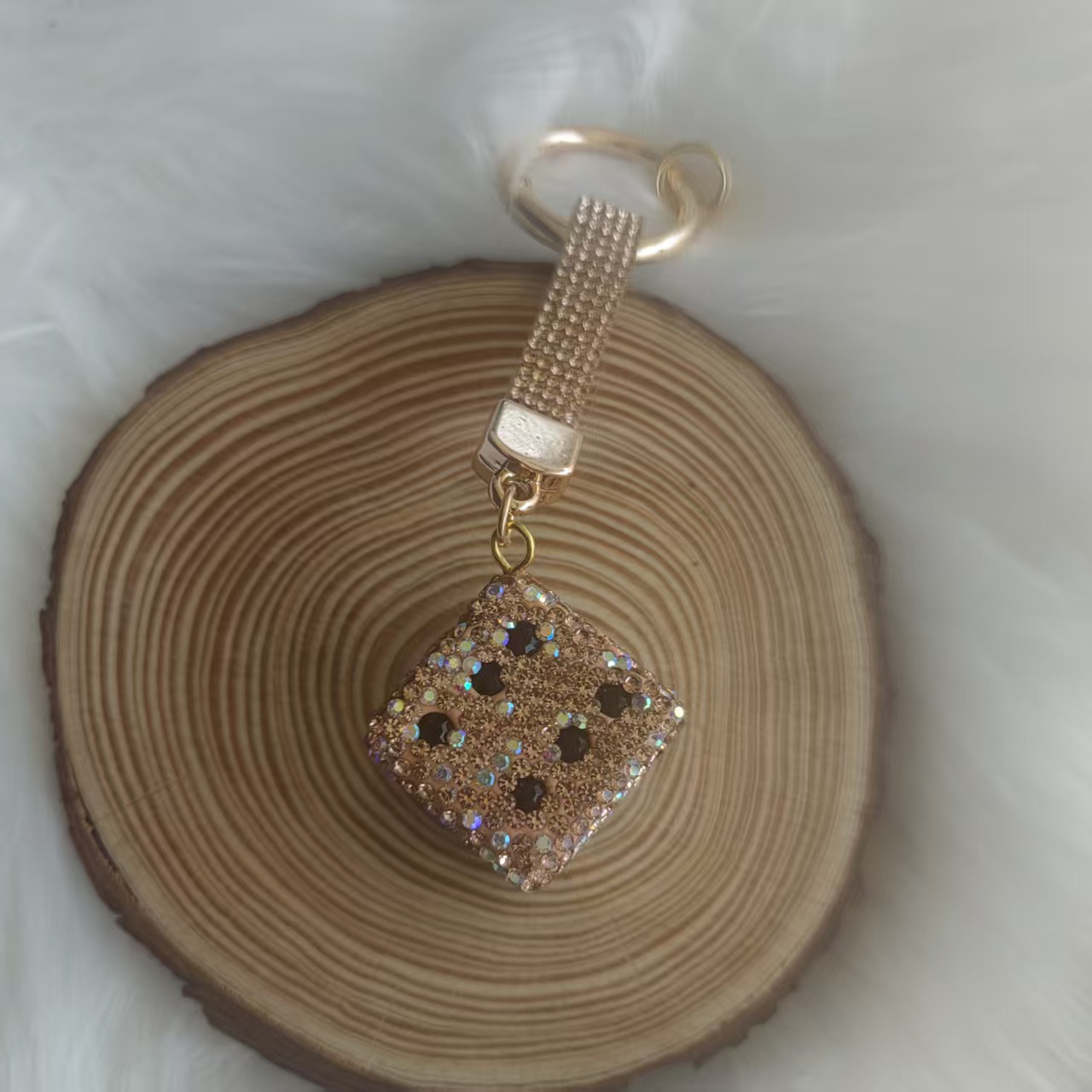 Designer keychain Metal colored dice keychain light luxury birthday gift for men and women Keychain wallet free shipping Halloween gift