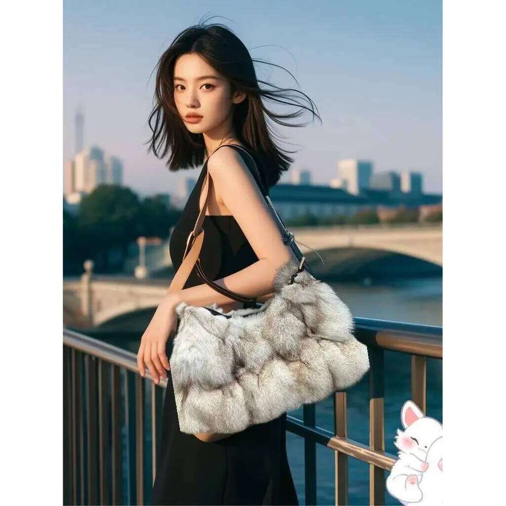 Winter Women's Fashion Handbag Ladies Purses Women Shoulder Bag Real Sier Fox Fur Messenger Bags