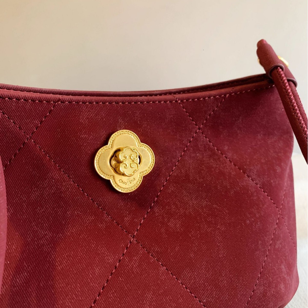 Designer's new Christmas handbag for women's autumn and winter crossbody bag
