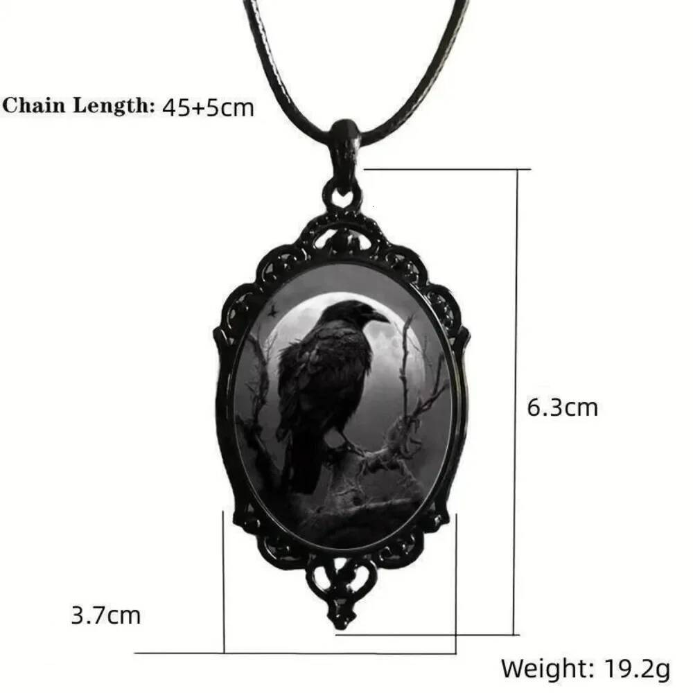 Gothic Retro Dark Oval Lacework Crow Moon Glass Pendant Necklace for Women Hallowmas Party Punk Fashion Jewelry Accessories Gift
