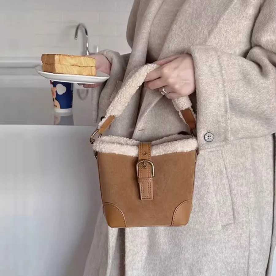 Autumn and winter fashion lambs wool bucket bag suede retro mini simple handbag single shoulder crossbody womens bags Y251027