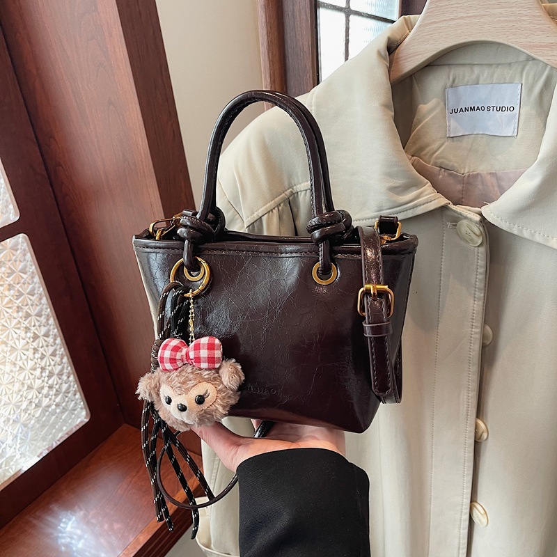 Free shipping designer bag New Autumn Winter Melad Bag for Women Versatile Handheld Shoulder Crossbody Bucket Bag