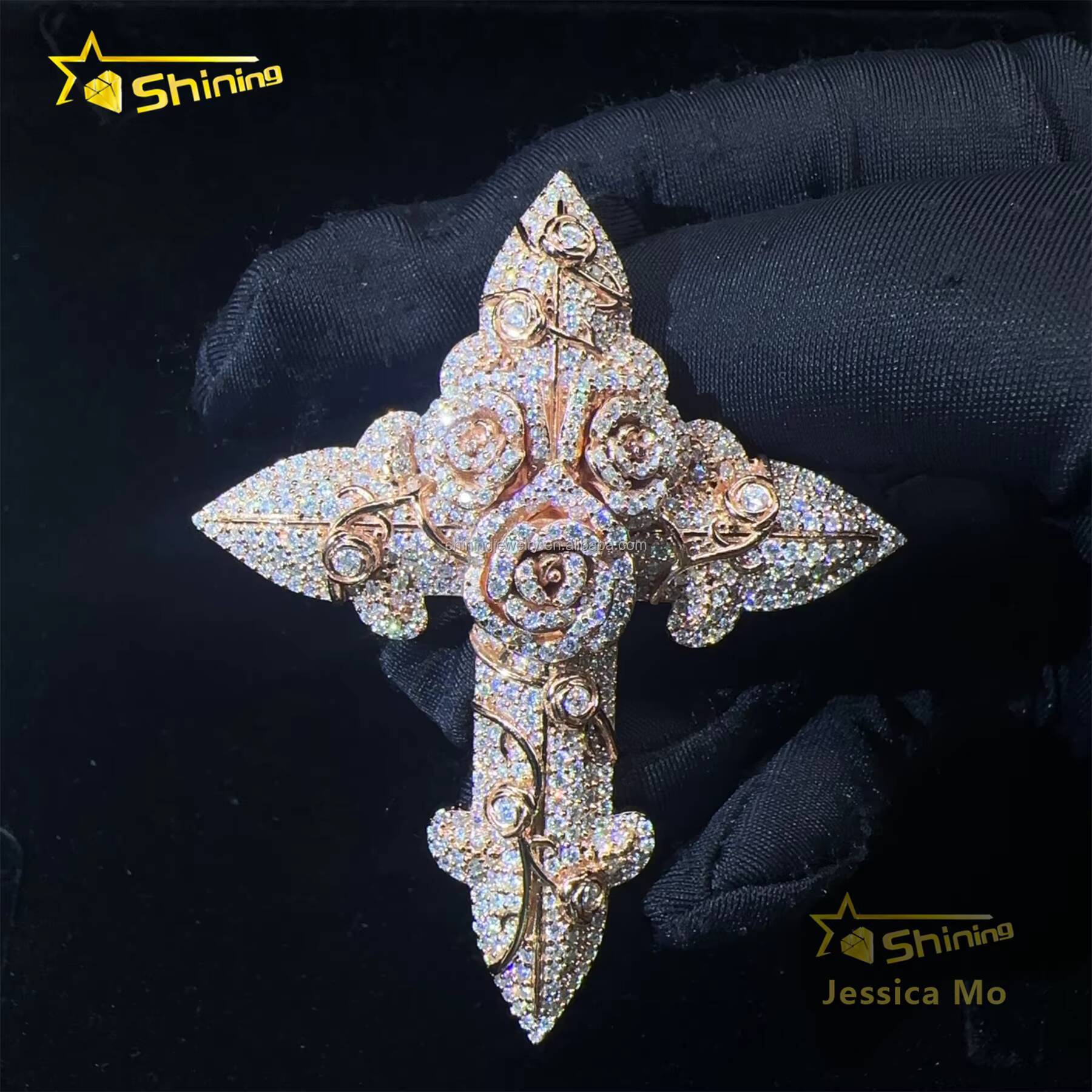 Bulk Stock Hip Hop Stylish Rapper Jewelry D VVS1 Moissanite Diamond S925 Silver Rose Gold Iced Out Man Rose Flower Cross Pendant