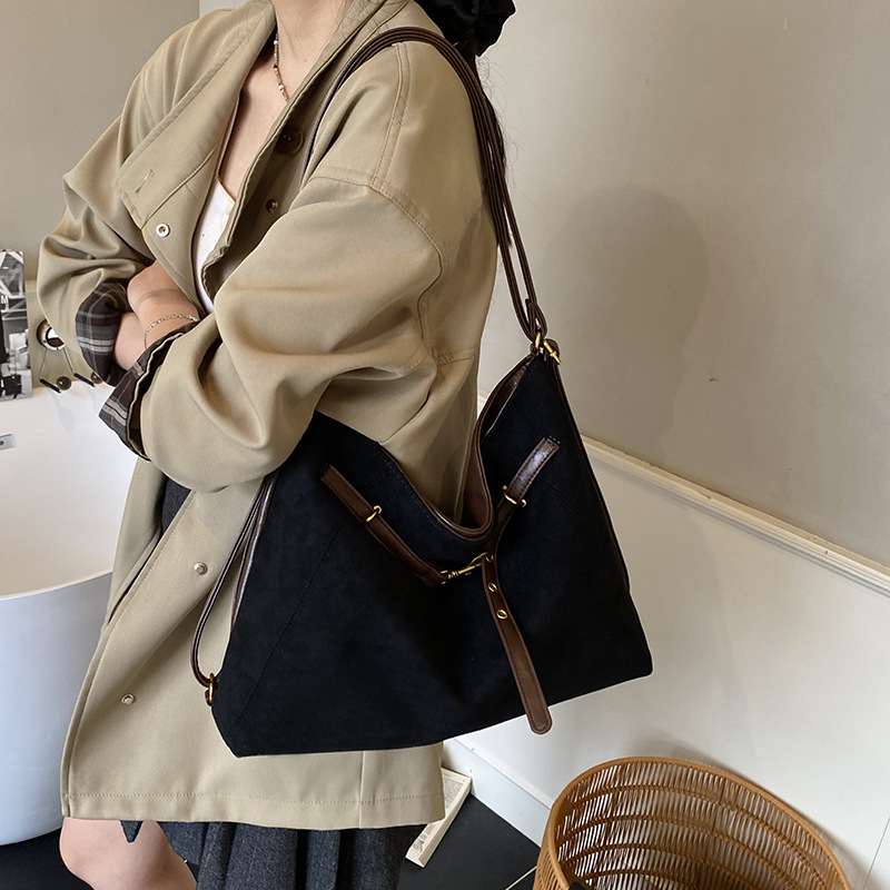 Free shipping designer bag Suede Bag Women Large Capacity New Autumn Winter Casual Shoulder Bag Commuter Tote Bag Backpack