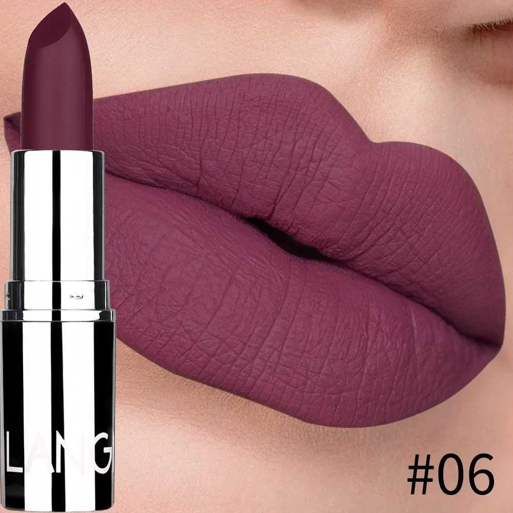 8 Colors Matte Bullet Lipstick Waterproof LongLasting Velvet Lipstick Easy To Wear Nude batom Nutritious Makeup W251027