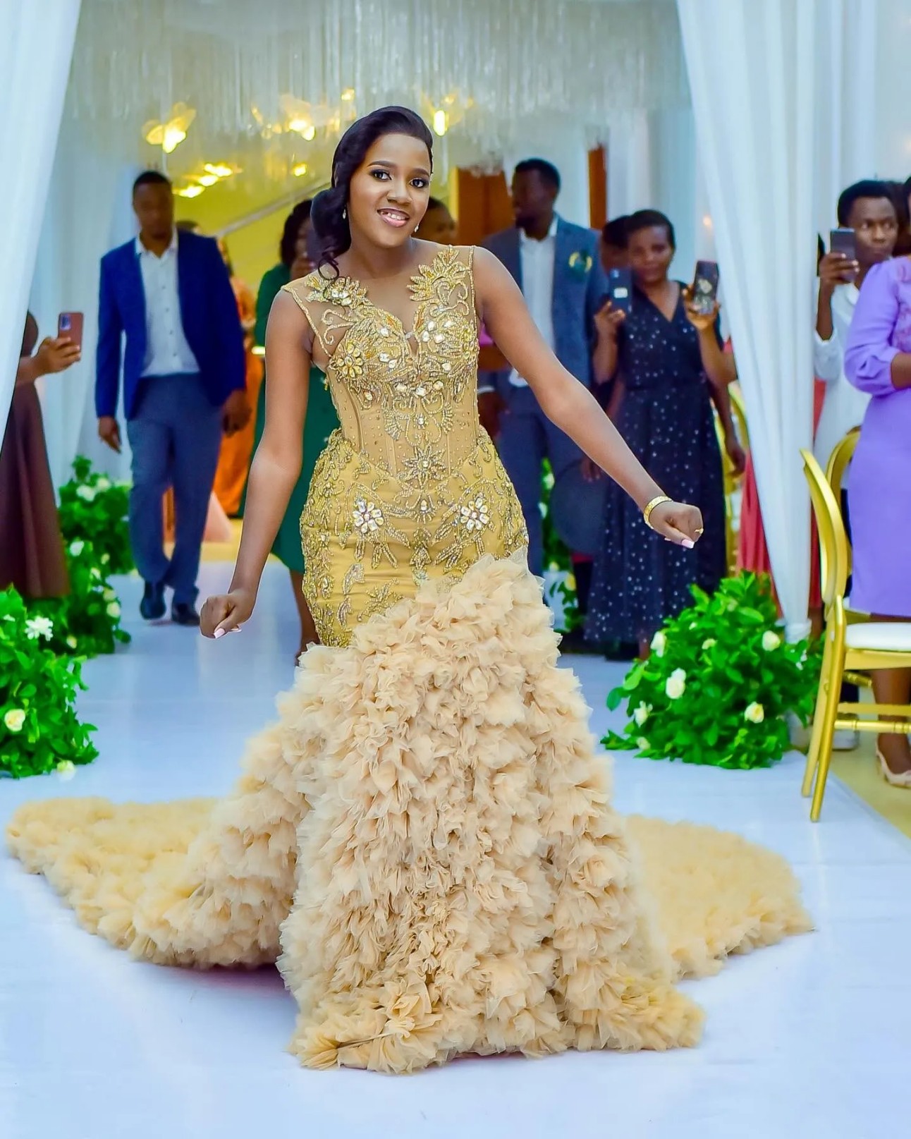 Arabic Aso Ebi Plus Size Mermaid Wedding Dress in Gold with Beaded Crystals Luxurious Tulle