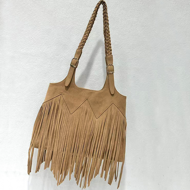 Fashion Trend Womens Shoulder Bag er Handbag Womens Handbag 2024 Tassel Womens Wallet Suede Bucket Bag 241008