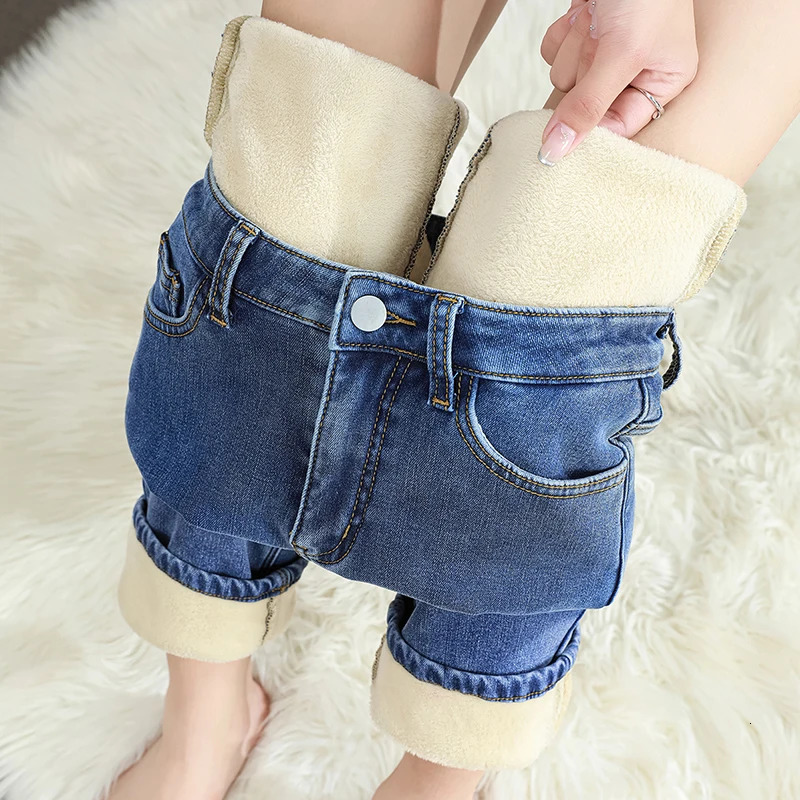 Womens Winter Fleece Warm Jeans Retro Elastic Thickened Comfortable Straight Fashion Korean Casual Female Velvet Denim Pants 251027