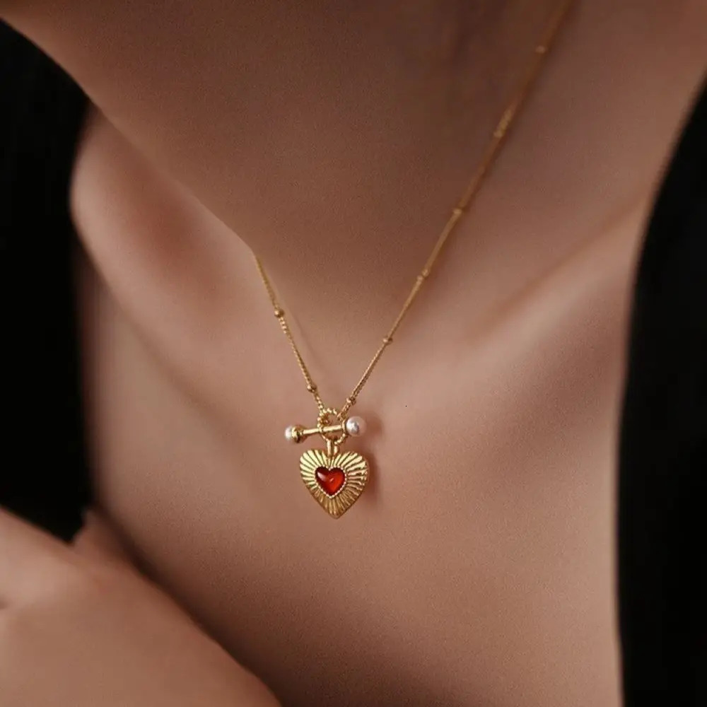 Vintage Stainless Steel Red Zircon Heart Pendant Necklaces OT Buckle Thin Chain Choker Jewellery Fashion Necklace For Women Gift 251023