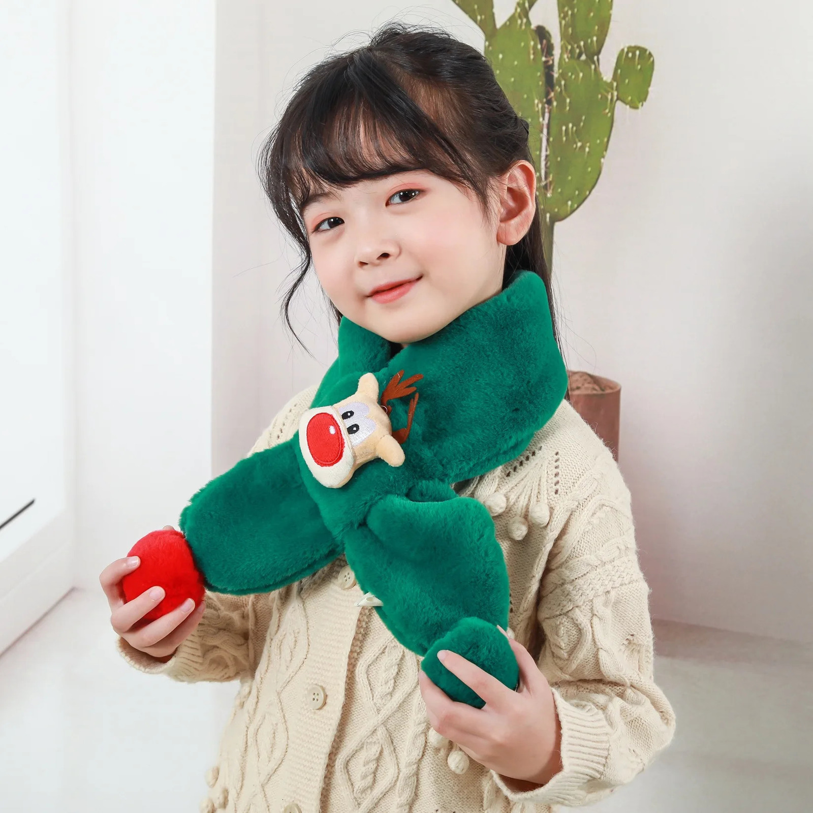 Plush Animal Scarf with Cute Deer n Soft Warm Winter Accessory with Fur Ball for Children Outdoor Use Christmas Gift 251027