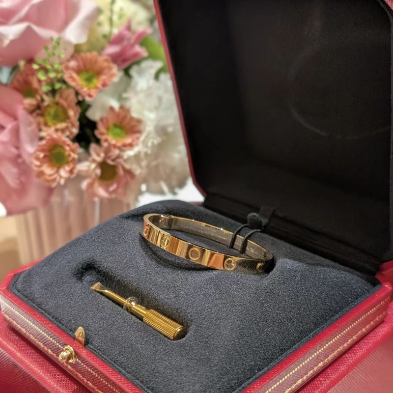 Fashionable women's diamond bracelet design, classic men's top jewelry bracelet chain, Valentine's Day, wedding, and party gift