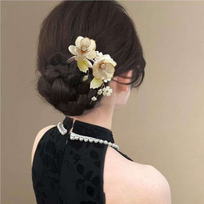 New White Magnolia Flower U-Shaped Chinese Style Updo High-End Hairpin Hair Cheongsam Accessory