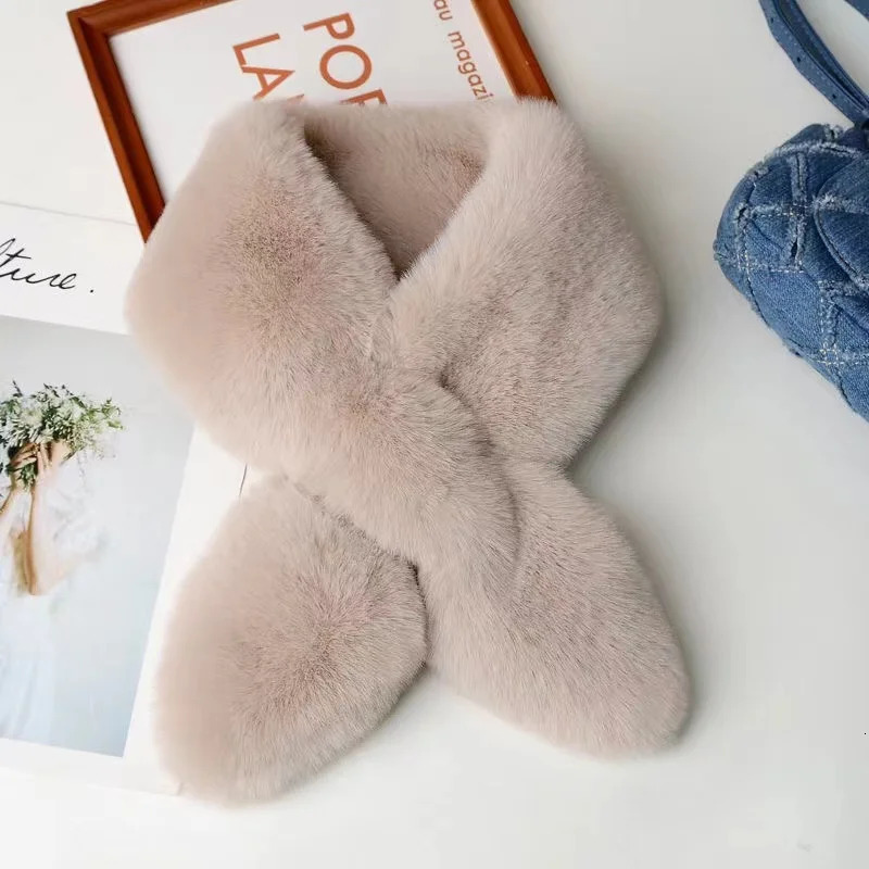 Winter Fox Hair Scarf For Women Fur Collar Winter Versatile Thickened Warm Scarf Short Woolen Cross Neckerchief 251027