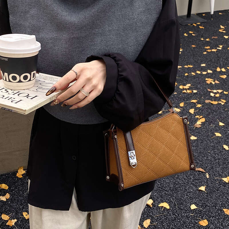 Autumn Winter New High-End Designer Bag - Women's Niche Suede Quilted Pillow Bag, Stylish for Single Shoulder & Crossbody Use