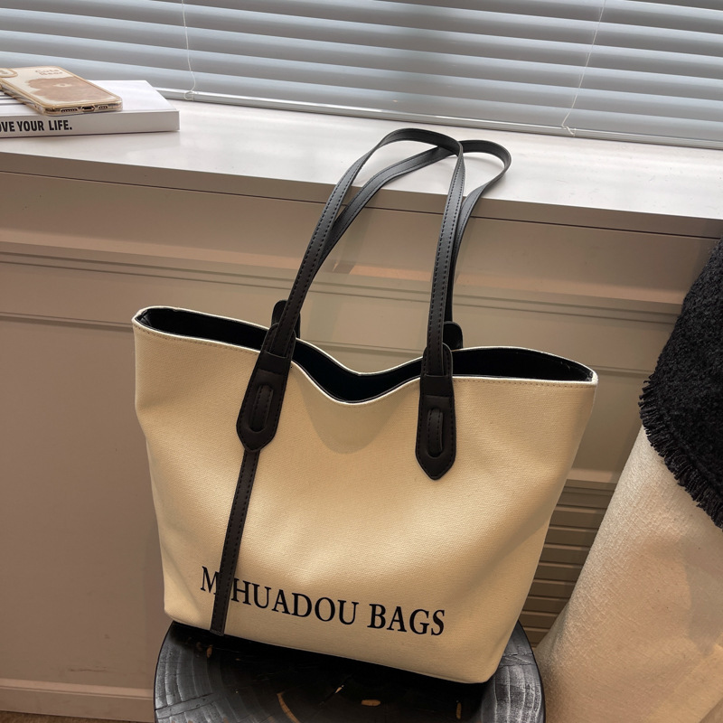 Free shipping designer bag Large Capacity Canvas Bag for Women Spring and Autumn Casual Shoulder Bag College Student Commuter Bag Tote Bag Storage Bag