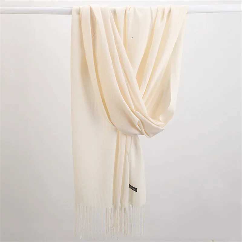 Fashion Solid Color 2023 Wen Scarf Winter Hijabs Ta Tassels Long Lady Shawls Cashmere Like Pashmina Hijabs Scarves WrapsW251027