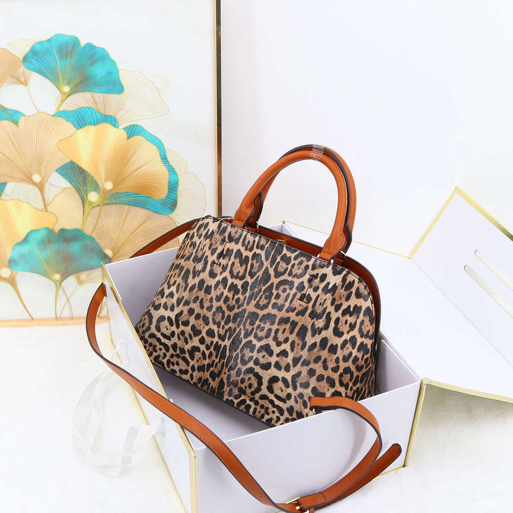 Premium Women's Handbag 2025 High-Quality Snake Pattern Designer Bag, Stylish Ladies Bag with Trendy Vibe