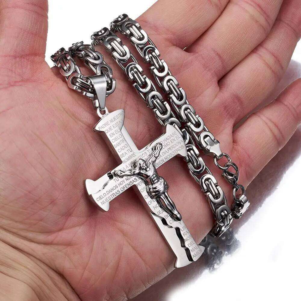 Jesus Crucifixion Cross Pendant Necklace For Men Women Gold Sier Black Color Stainless Steel Byzanine Chain
