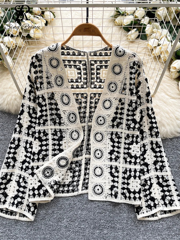 SINGREINY Vintage Boho Loose Plaid Cardigans Female Long Sleeves Hook Flower Hollow Tops 2025 Vacation Sunscreen Casual Shirt 251027