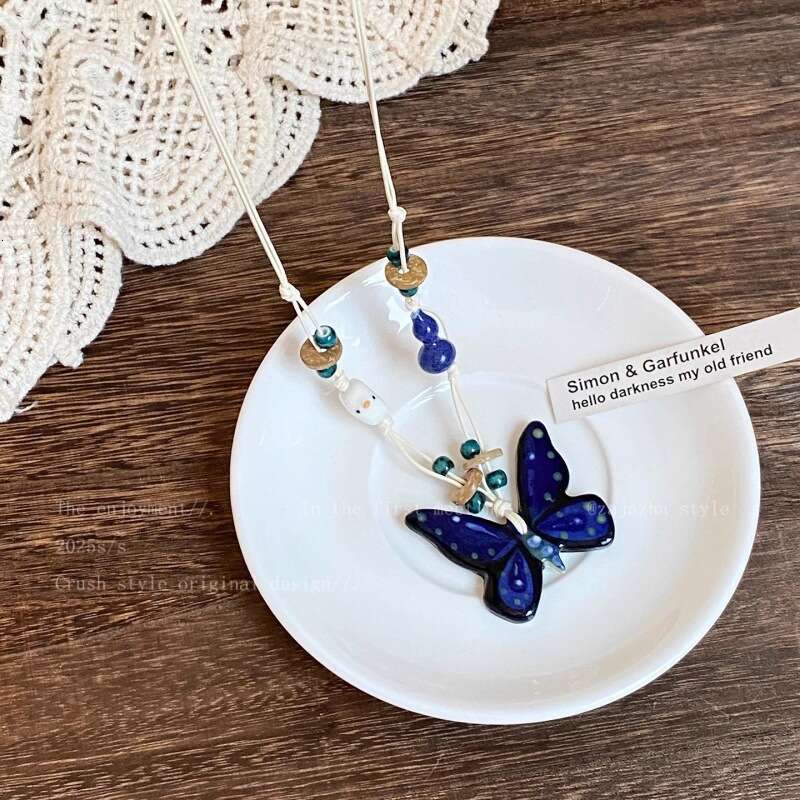 Ceramic butterfly bead pendant necklace with unique ethnic style accessories made of resin material