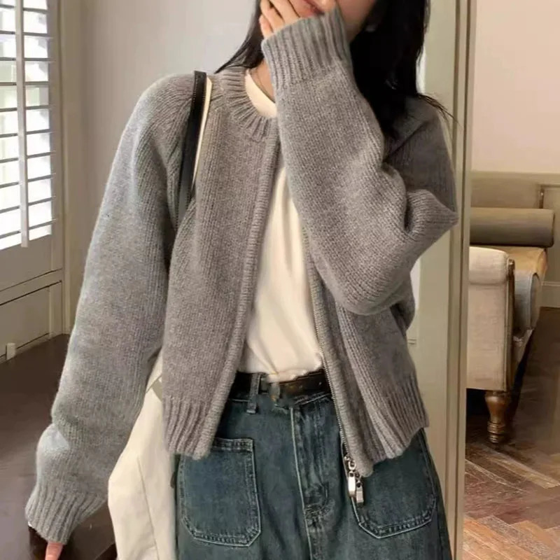 Autumn Winter Short Knitting Cardigan Women Solid Color Long Sleeve Round Neck Sweater Jacket 2025 Casual Zipper Sweater Coats 251027