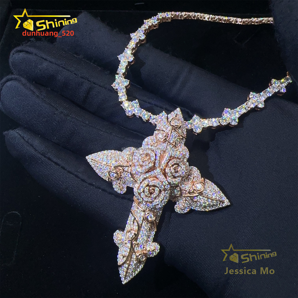 Bulk Stock Hip Hop Stylish Rapper Jewelry D VVS1 Moissanite Diamond S925 Silver Rose Gold Iced Out Man Rose Flower Cross Pendant