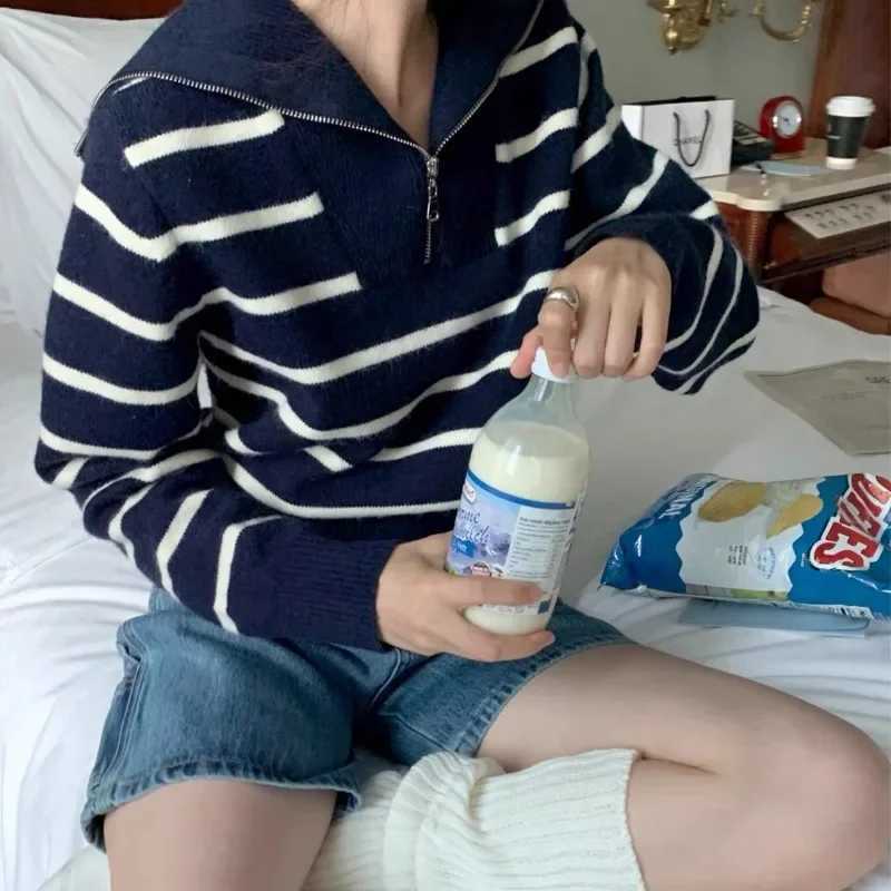 Fashion New Autumn and Winter Striped Zipper Turn Down Collar Womens Long Sleeve Sweater Elegant Casual Straight Knitwear TopT251027