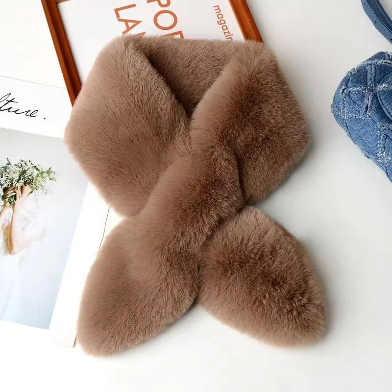 Winter Fox Hair Scarf For Women Fur Collar Winter Versatile Thickened Warm Scarf Short Woolen Cross Neckerchief 251027
