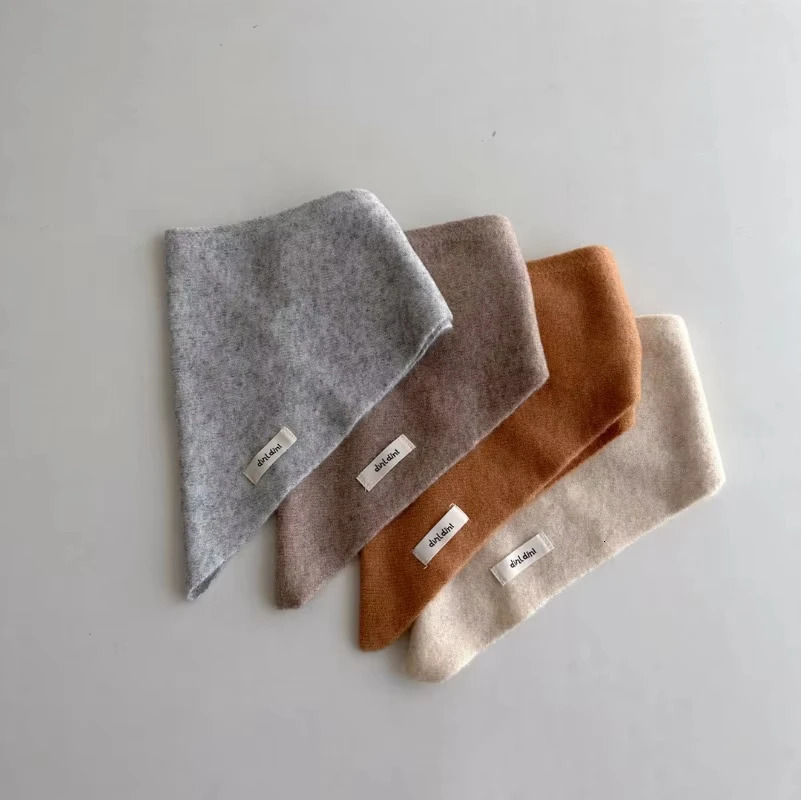 Winter Wool Baby Scarf Warm Cashmere Triangle Neckerchief Shawl Solid Color Kids Boys Girls Drool Saliva Towels 251027