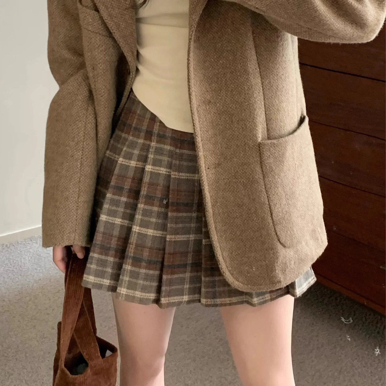 Retro Plaid Woolen Mini Skirt Women plus Size Spring Autumn Thickened Coffee Pleated Small High Waist A Line 251027