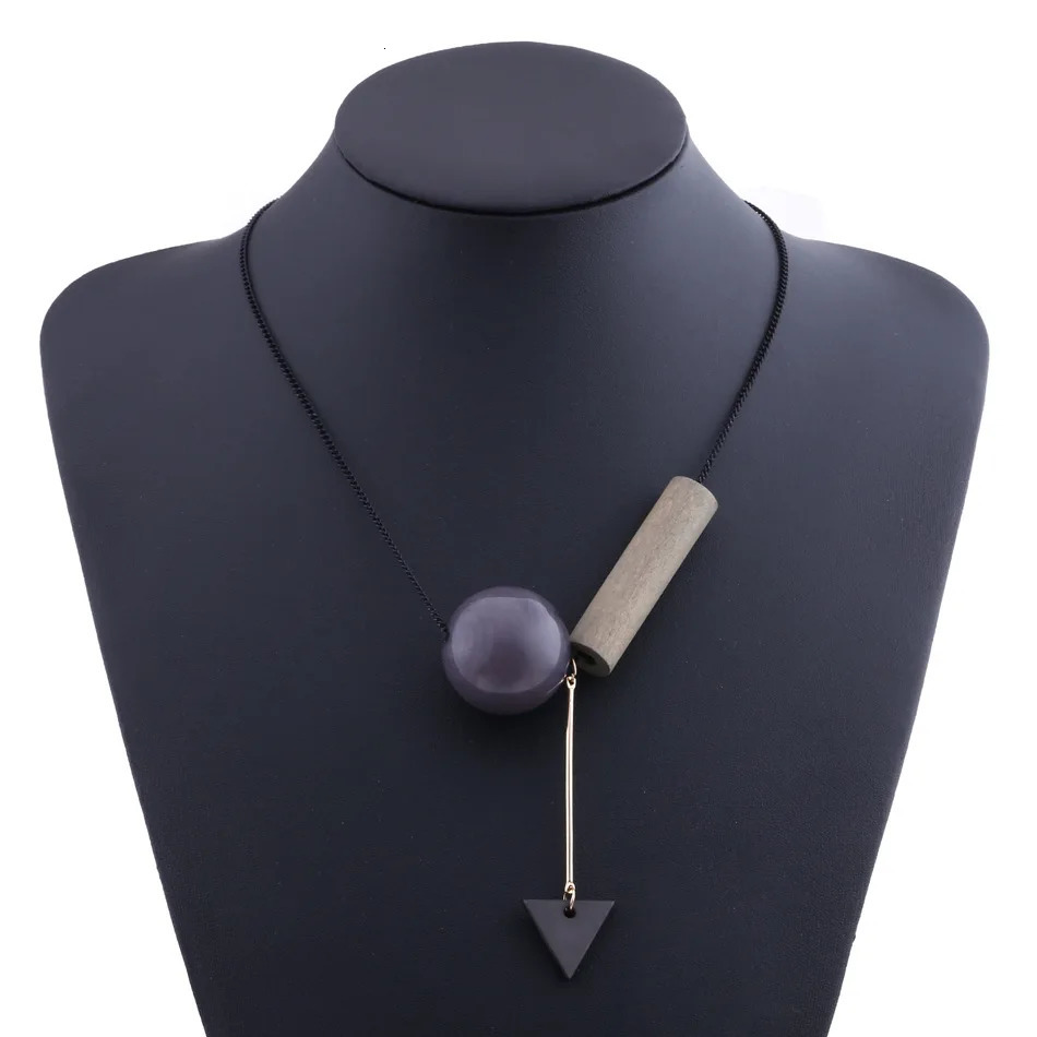 Vintage Geometric Wood Beads Pendants Necklaces for Women Simple Black Chain Necklace Fashion Jewelry for Gifts Party 251020