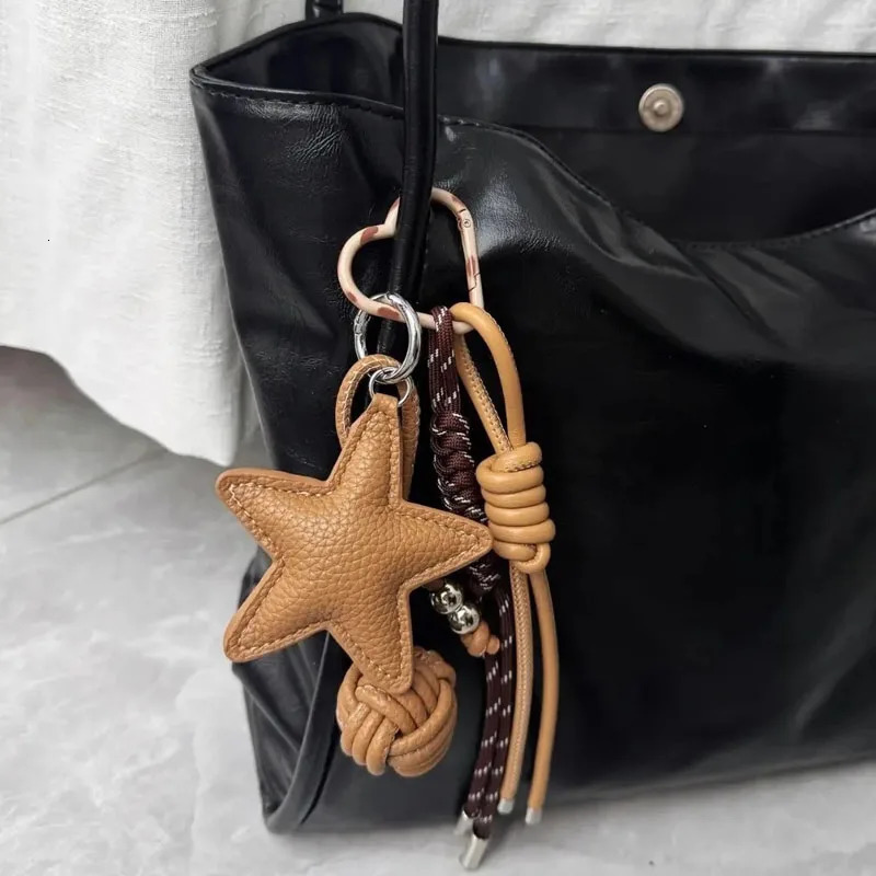 Leather Star Keychain Pentagram Car Keyring with Woven PU Leather Rope Ball Pendant Creative Bag Charms 251023