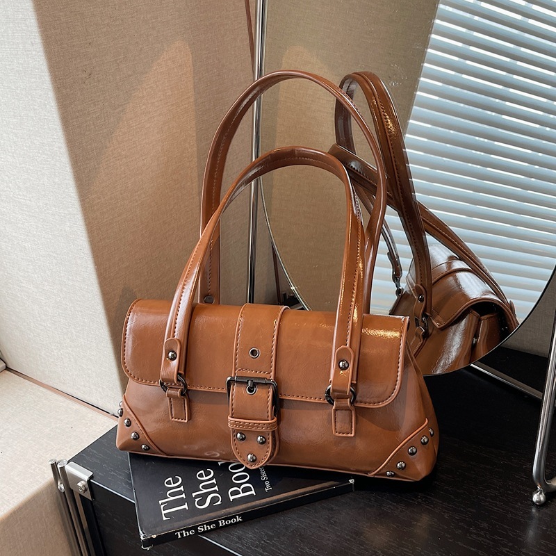 Free shipping designer bag High-end Underarm Bag for Women New Trendy Fashion Versatile Rivet Motorcycle Bag Light Luxury Handbag