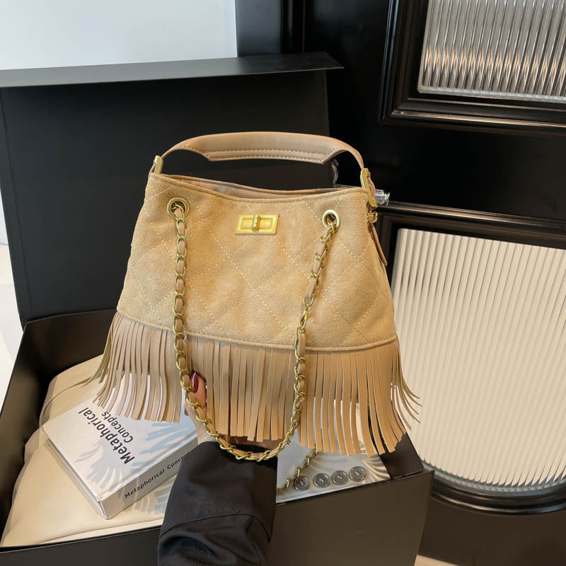 hot Free delivery designer shoulder bag Fashionable solid color minimalist handbag for daily leisure and comfort