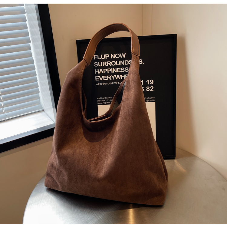 Free shipping designer bag Frosted Tote Bag for Women New Niche Underarm Bag Autumn and Winter Large Capacity High-End Feel Shoulder Bag